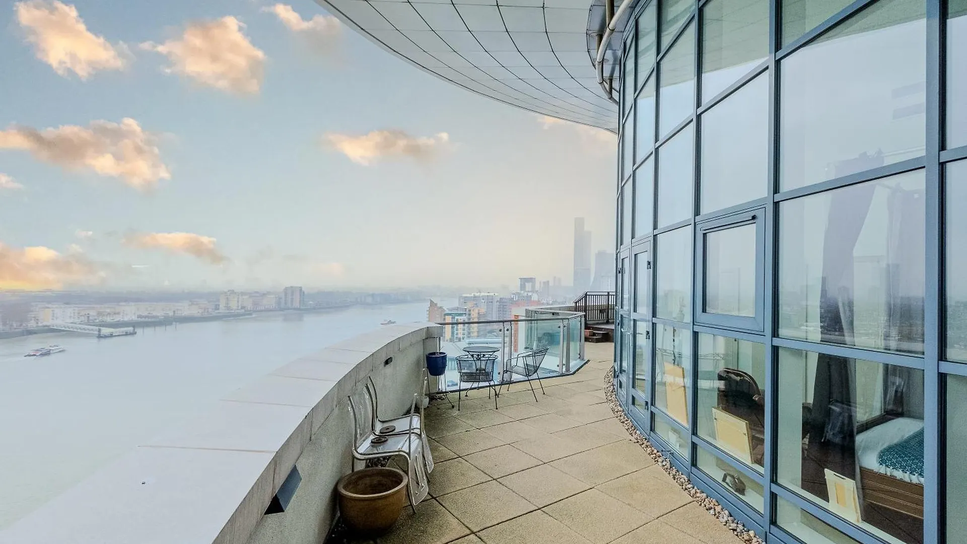 Apartment Luxury 2Br Penthouse In Canary Wharf London United Kingdom